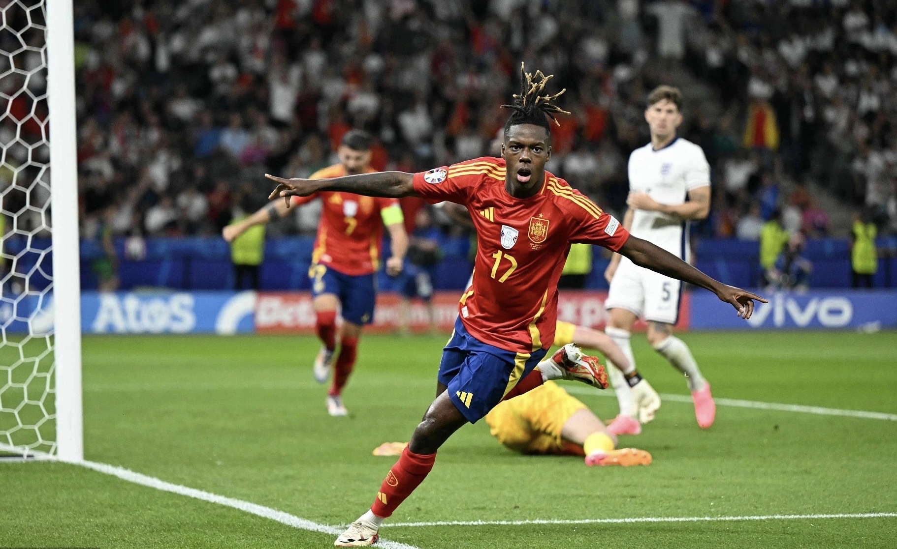 关于西班牙选手斩获铜牌,表现优异的信息 关于西班牙选手斩获铜牌,表现优异的信息