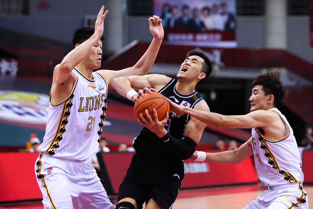 美因茨队在关键时刻获得胜利