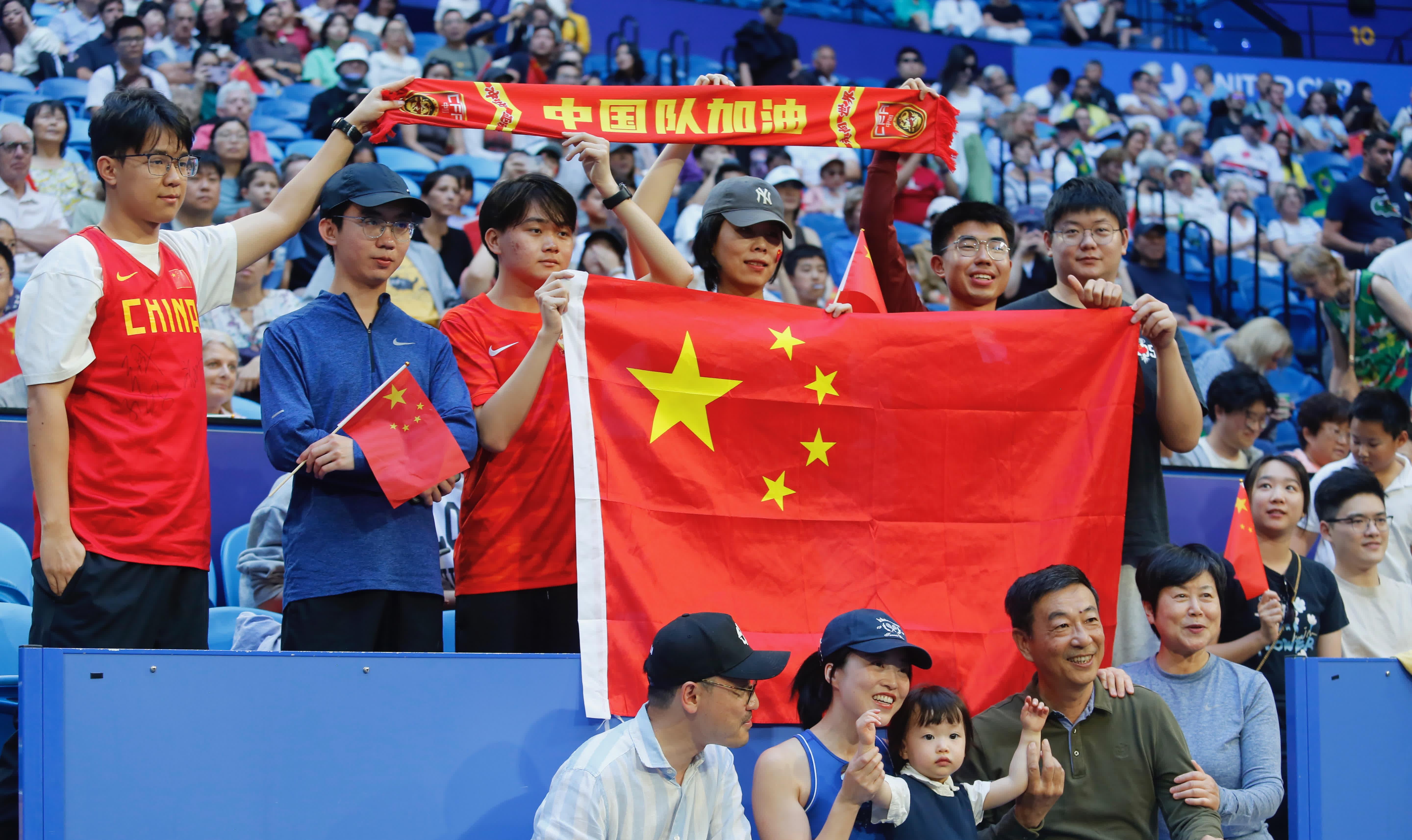 国家队备战大赛，团结一心共向前的简单介绍